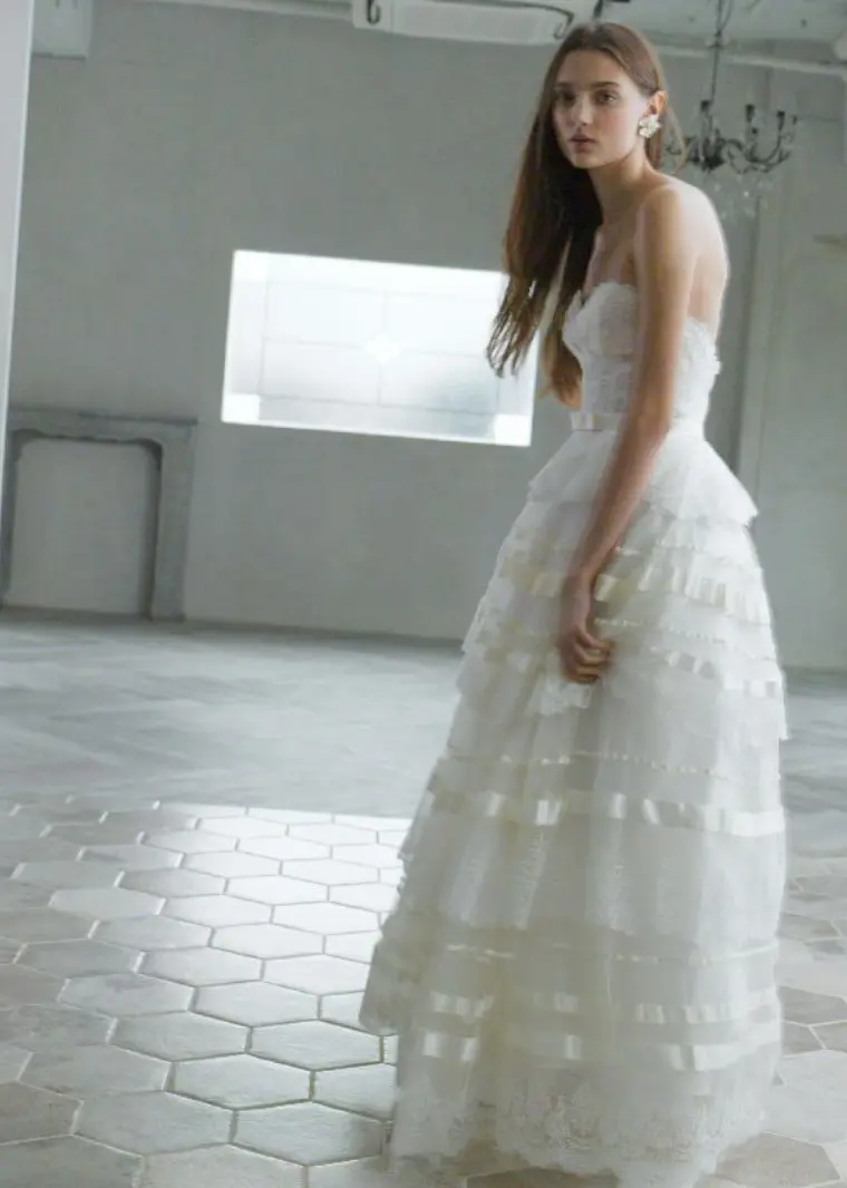 WEDDING DRESS 4